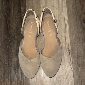 Tom’s Dorsay Flats